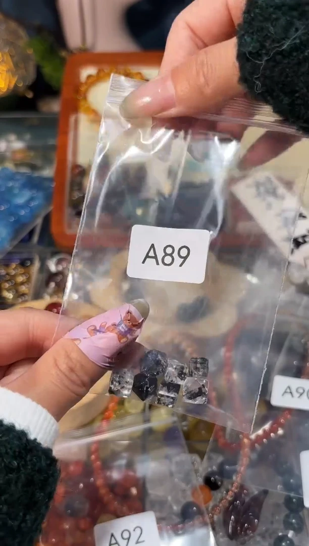 【闪购商品】水晶手串未镶嵌A89闪灵一袋