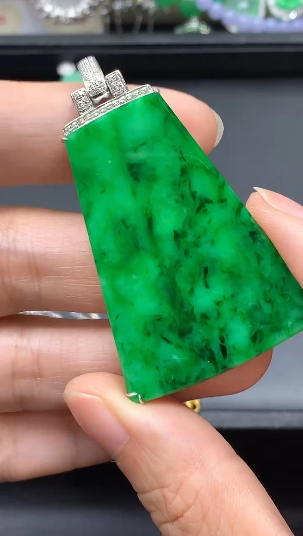 颈饰18K金镶嵌翡翠571-中国好珍宝