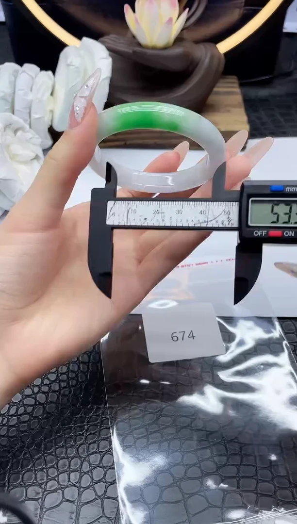 未镶嵌手镯翡翠翡翠一物一图674