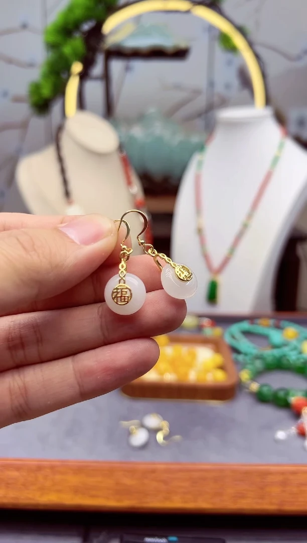 【闪购商品】和田玉耳饰14K金镶嵌x399````