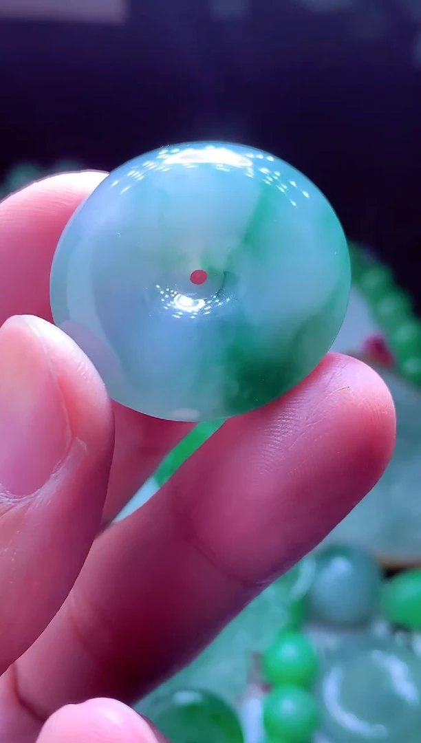 未镶嵌定制翡翠0***?翡翠毛货定制