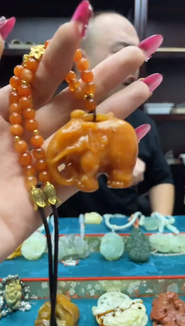 未镶嵌岫玉吊坠·