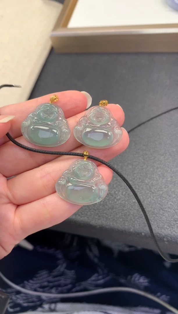 翡翠18K金镶嵌颈饰FA147 18K翡翠佛公 多样性发其一赠皮绳