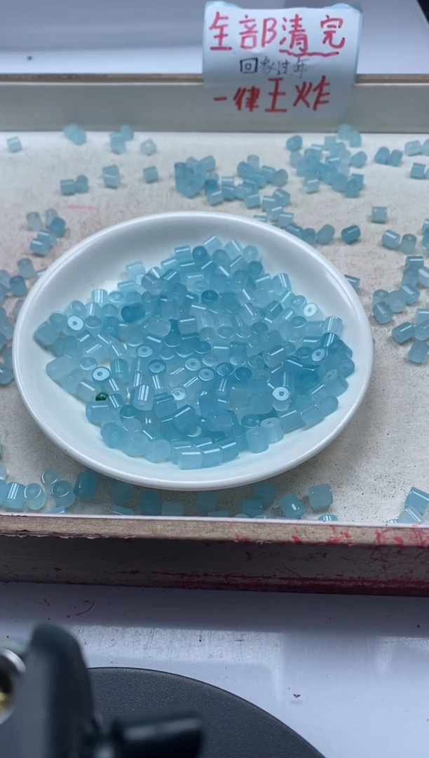 【闪购商品】玛瑙/玉髓颈饰未镶嵌w2265海蓝宝桶珠5*5mm*30颗