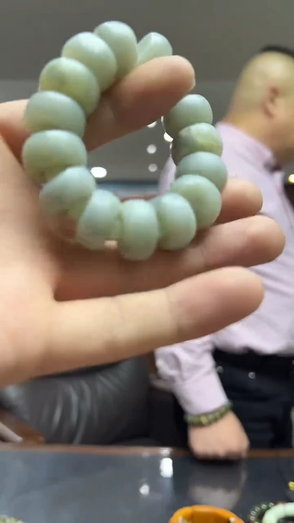 未镶嵌蛇纹石玉手串多样性发货其中发一