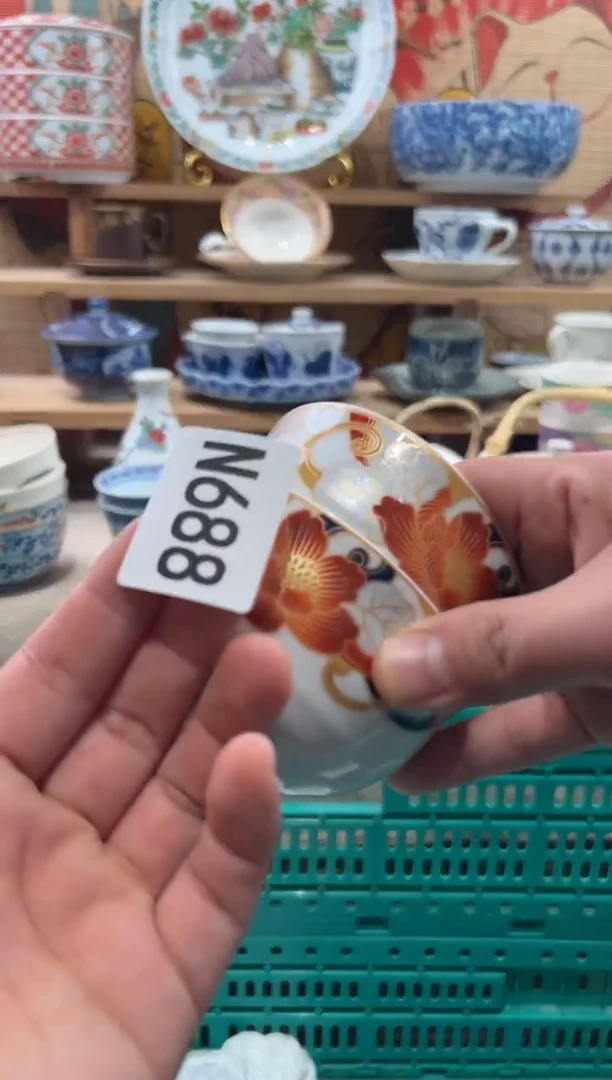 瓷片世****市瓷片------N688