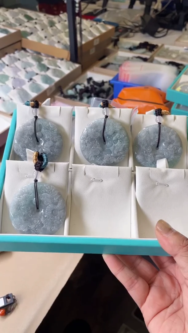 【闪购商品】翡翠颈饰未镶嵌天然缅甸A货翡翠多样性发一九龙扣52