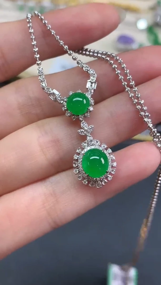 套链18K金镶嵌翡翠套链|29800