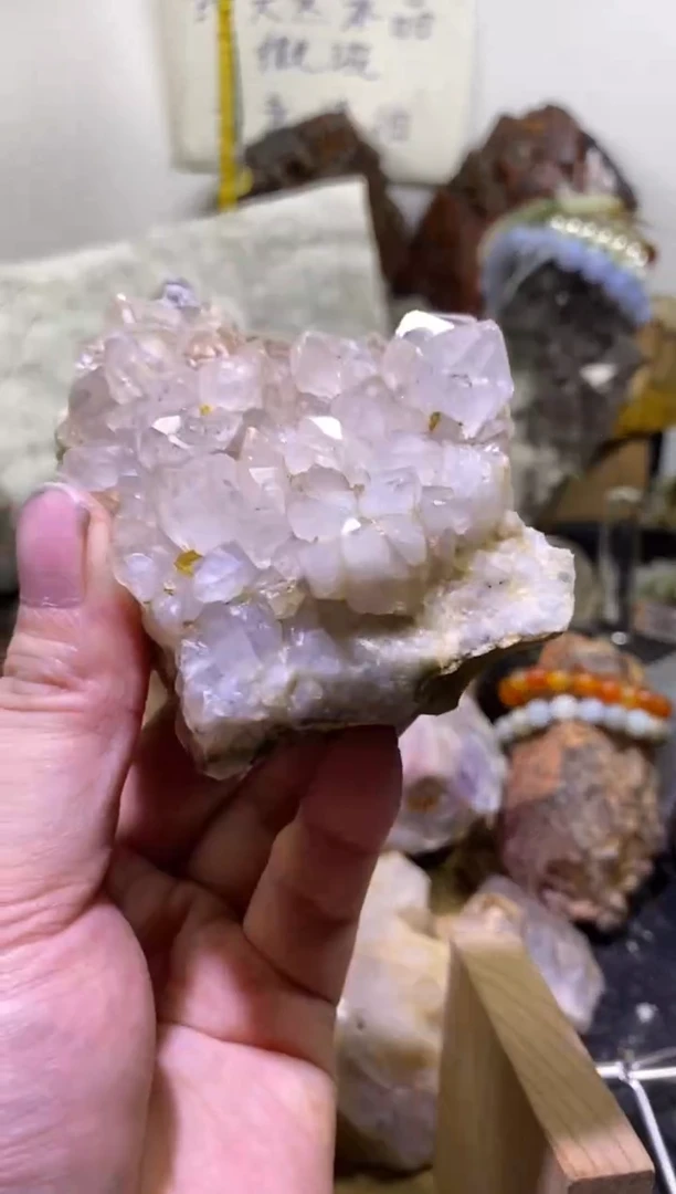 未镶嵌珠宝半成品水晶73号四川花园水晶花186g