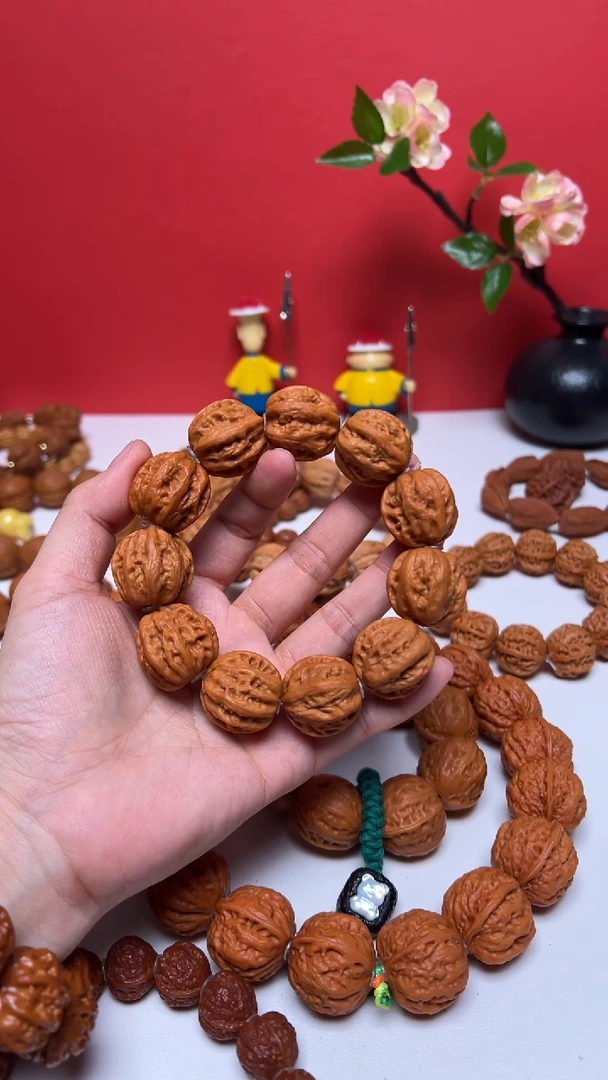 【闪购商品】文玩核桃手串野生小核桃