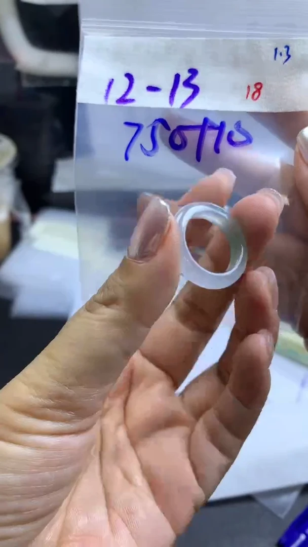 未镶嵌定制翡翠毛货需精细抛光拍一发一