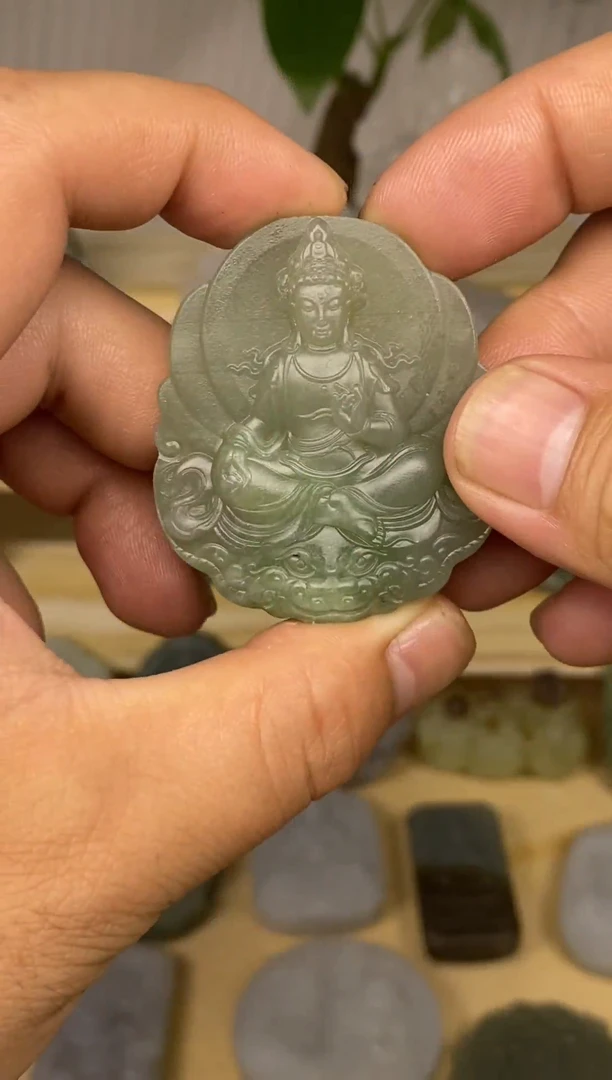 和田玉（白玉）未镶嵌颈饰和田玉飘带观音