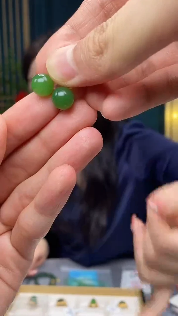 【闪购商品】和田玉吊坠18K金镶嵌吊坠