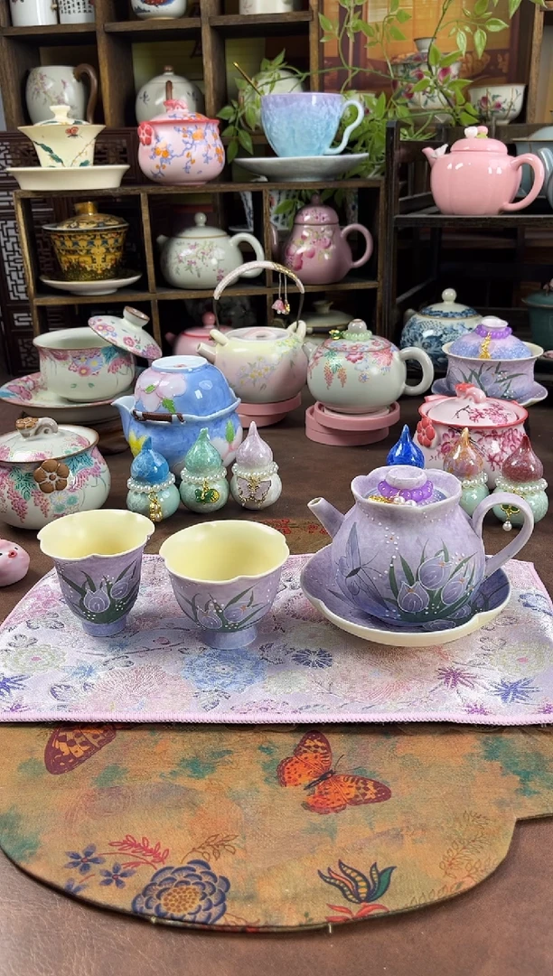 手绘 1壶1壶承2主人杯1茶巾