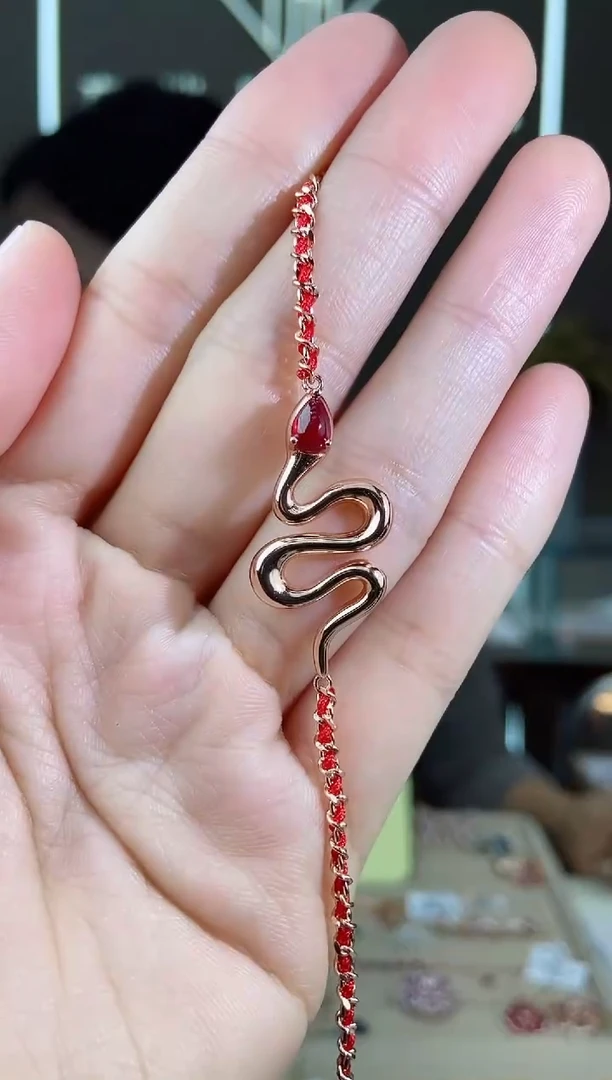 【闪购商品】红宝石手链银S925镶嵌手链