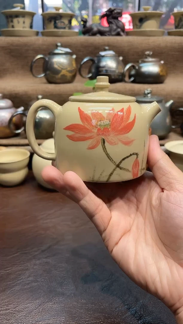 泥塑王宇白泥彩绘青釉壶220cc