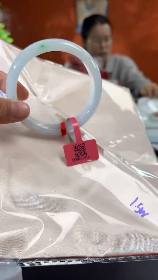 未镶嵌手镯翡翠翡翠手镯
