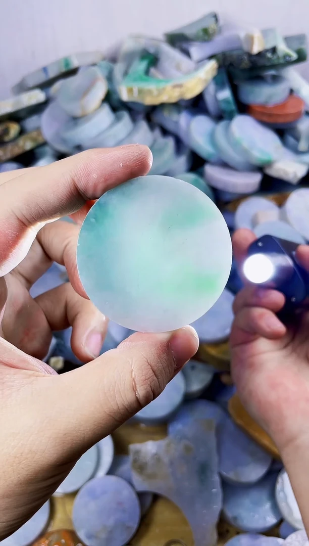 颈饰未镶嵌翡翠天然缅甸A货翡翠