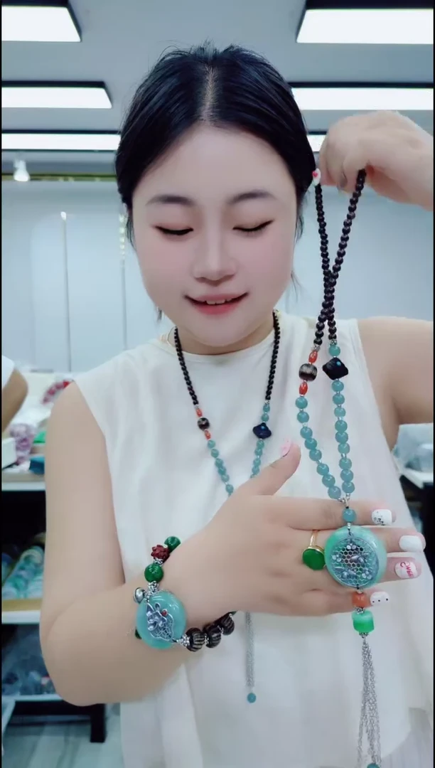 树脂制品1629扣子项链