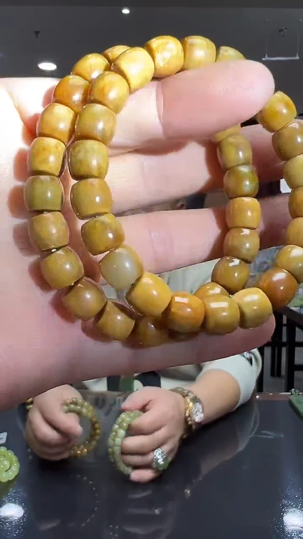 未镶嵌手链透闪石质玉多样性发货其中发一