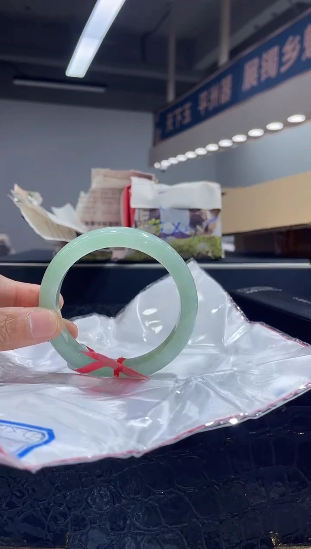 未镶嵌手镯翡翠3 565758