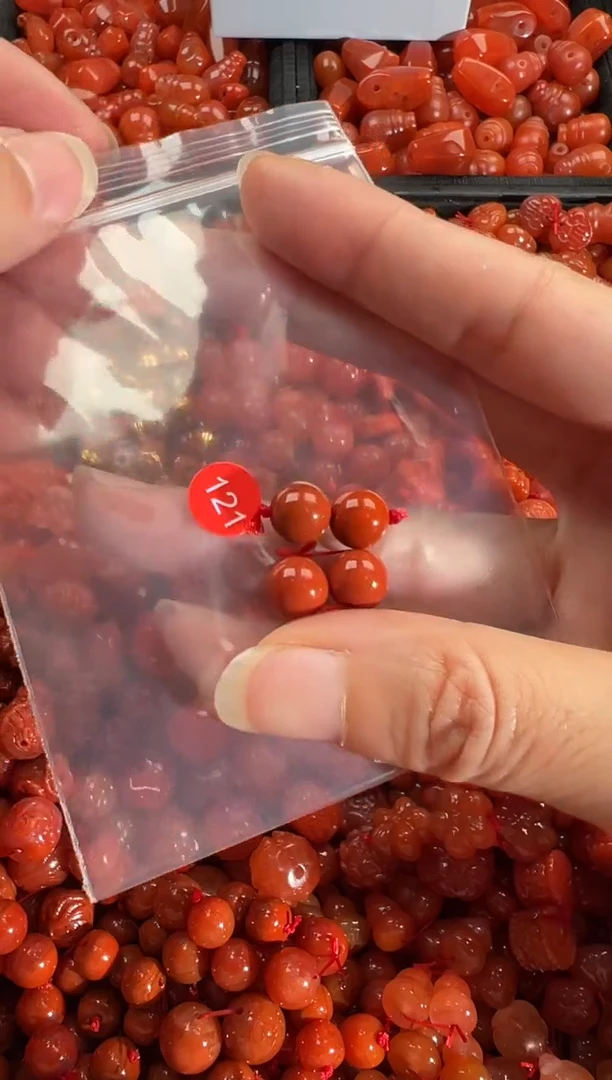 【闪购商品】南红玛瑙颈饰未镶嵌1