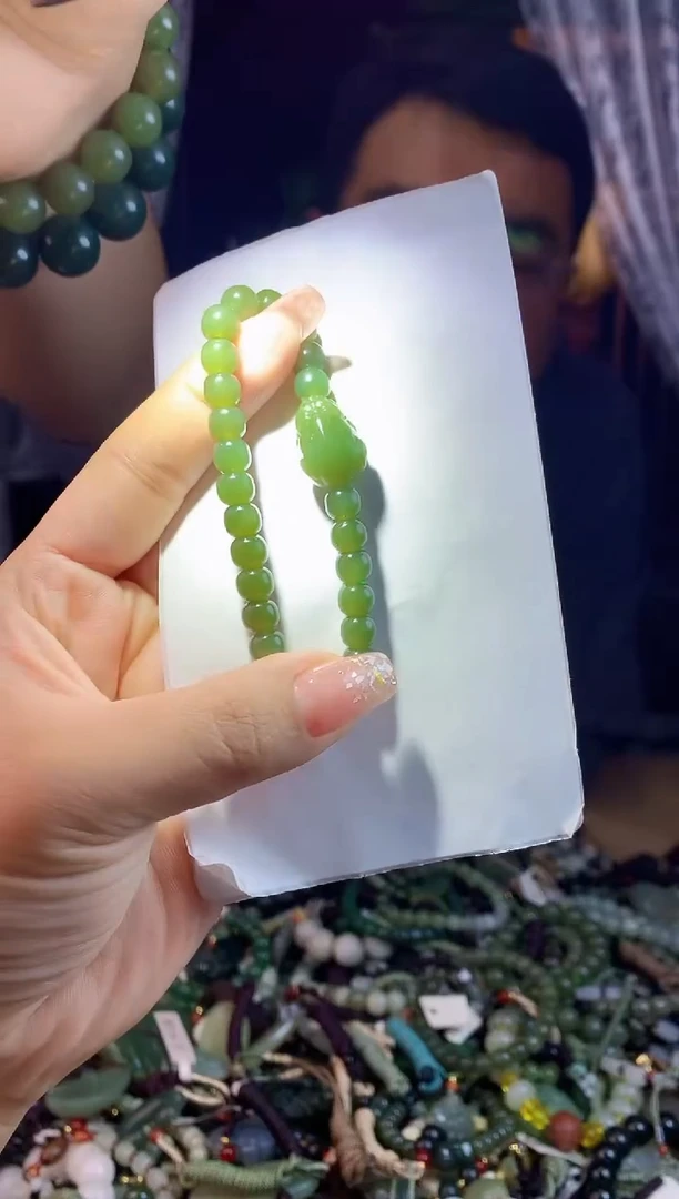 【闪购商品】和田玉挂件未镶嵌多样性发一