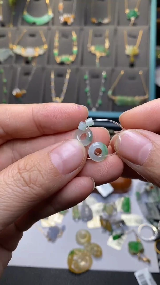 颈饰未镶嵌翡翠净货33818