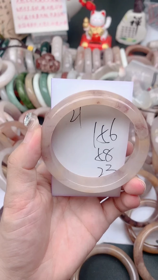 未镶嵌手镯石英质玉156