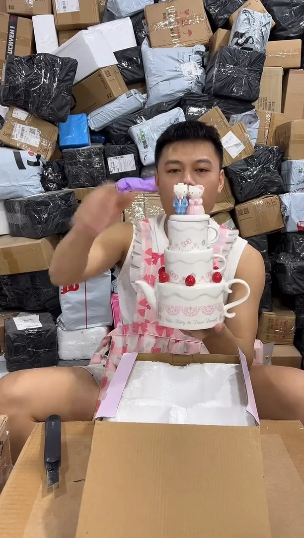 瓷片原盒kt猫结婚茶壶套组