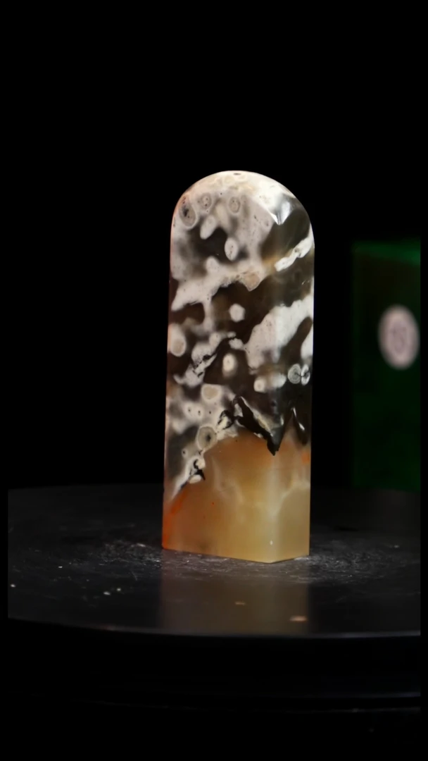 昌化石瓷白牛角冻印章