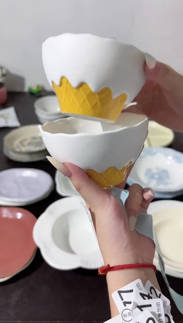陶直播微瑕白色冰淇淋碗*2