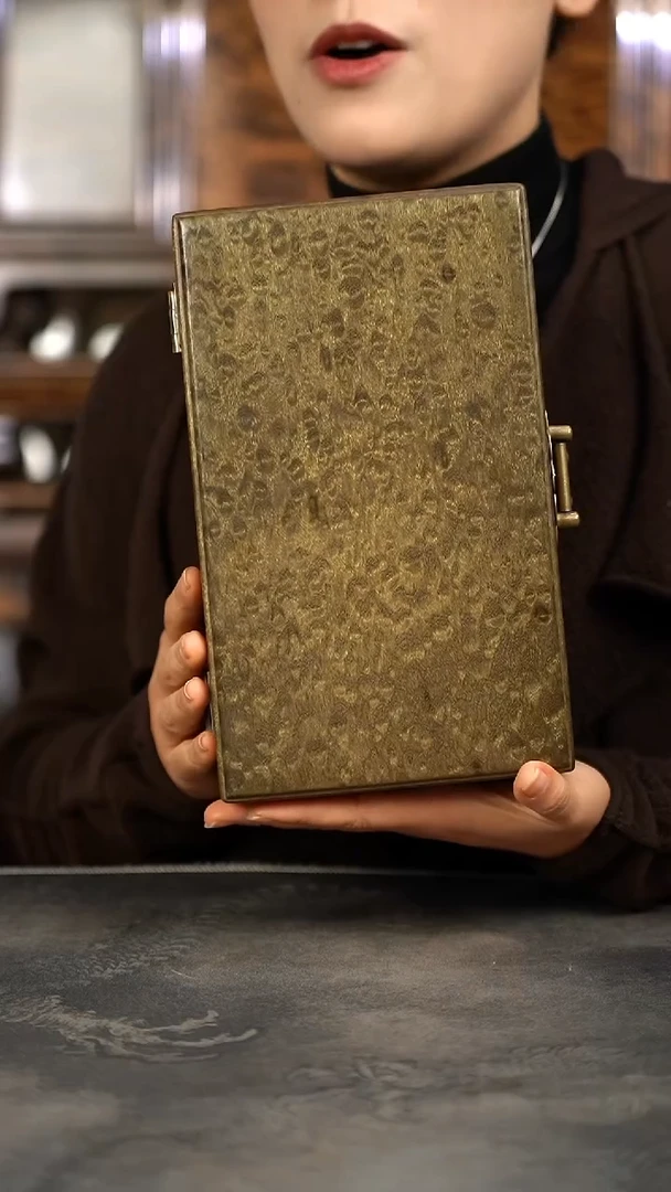 【闪购商品】金丝楠木艺满花暴雨精工一木一器收纳盒886