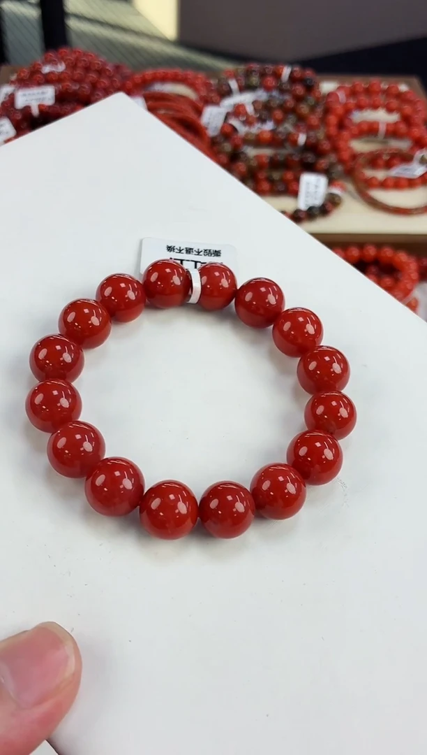 未镶嵌保山手串12*南红玛瑙一个/条