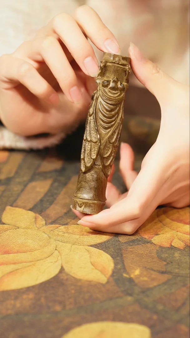 金丝楠小叶桢楠【75】纯手工精雕小手把件