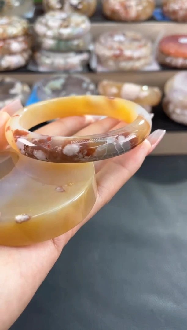 未镶嵌手镯石英质玉62