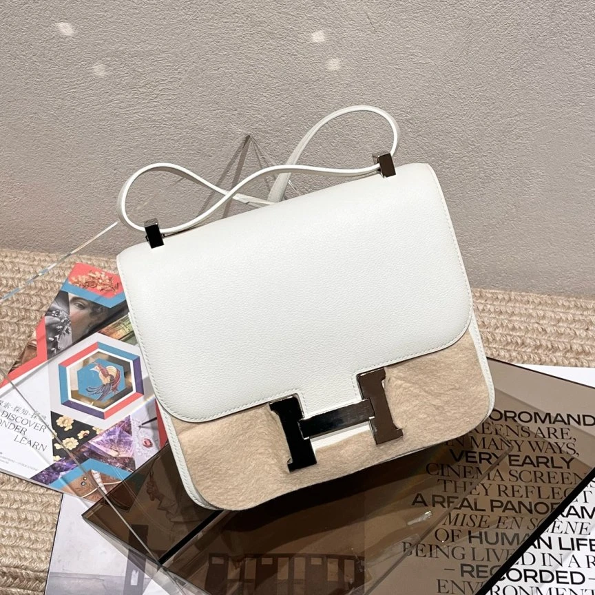 99新 Hermes/爱马仕 冰川白拼白色银扣康康24 C刻