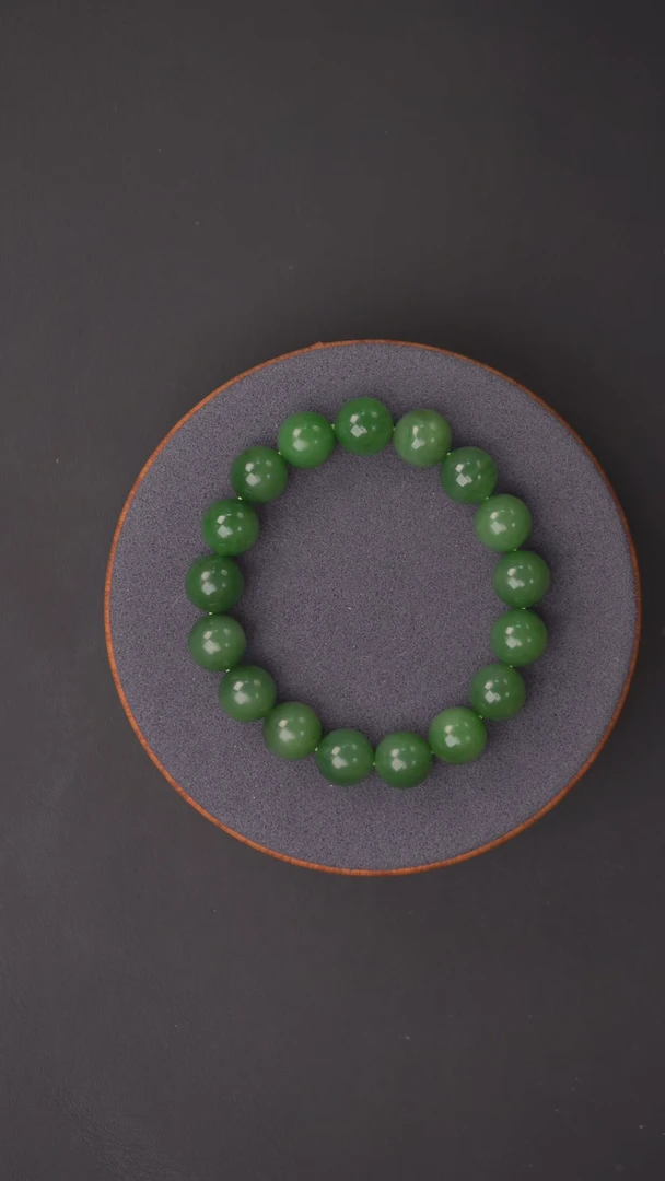 未镶嵌手串和田玉是**呀一个