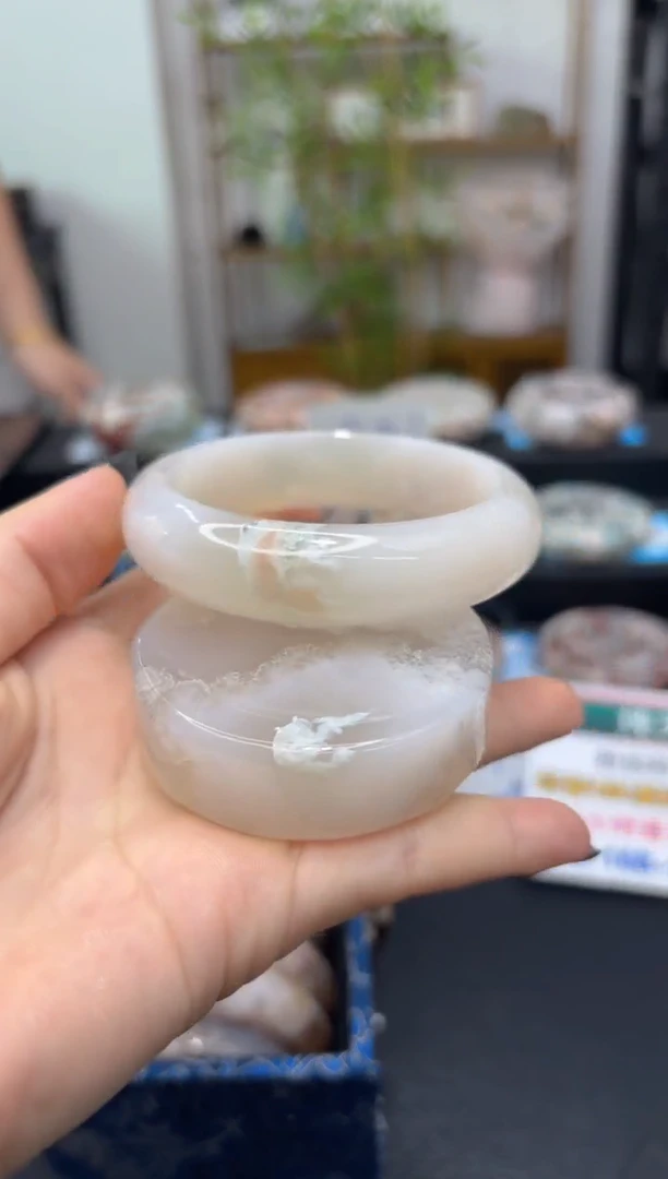 石英质玉手镯未镶嵌C695(59圈赠送镯心)