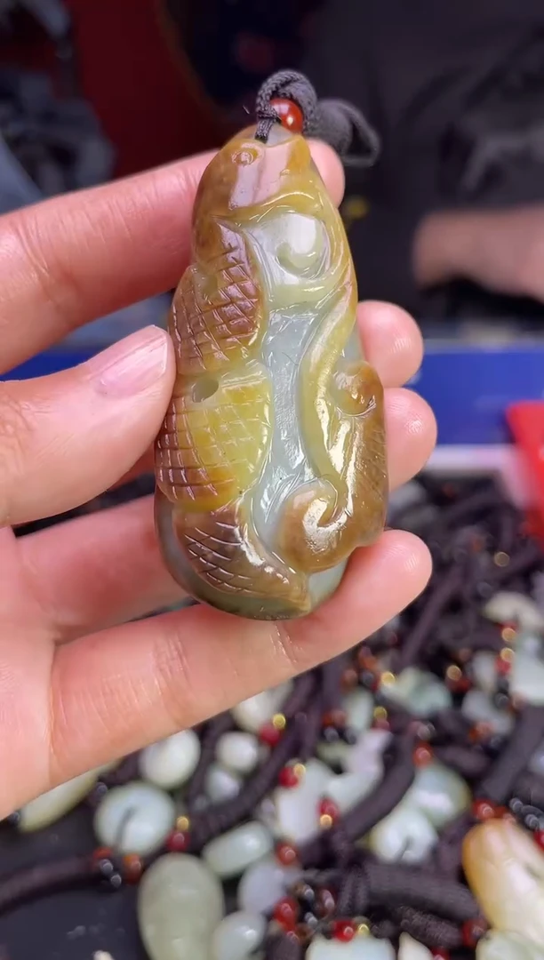 未镶嵌和田玉挂件1