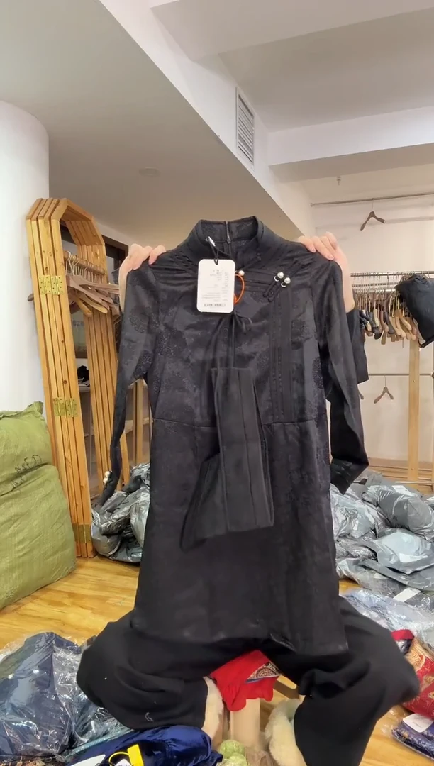 裙子  S95斤以里