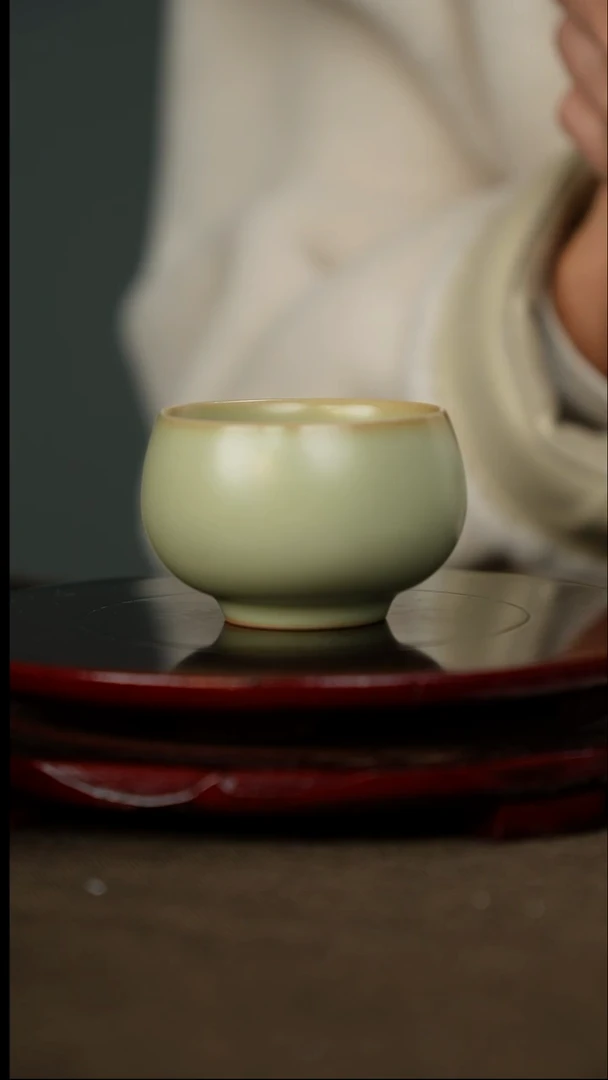 全品 粉青 禅定杯 带底款