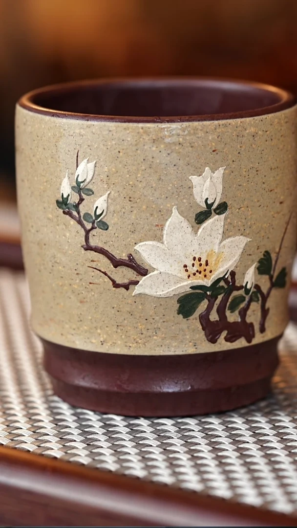 茶杯紫砂宜兴紫砂杯 粉浆泥绘玉兰花