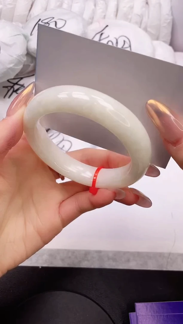 【闪购商品】和田玉手镯未镶嵌21K256-59