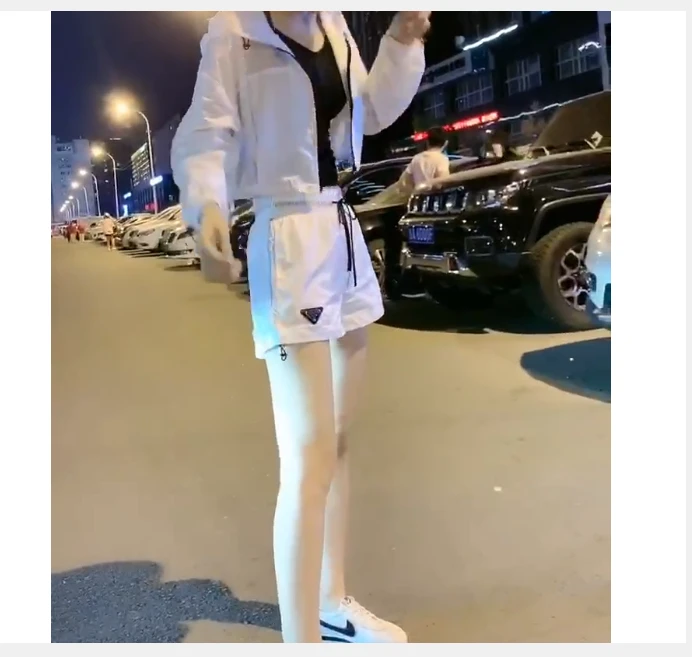 2025春季新款网红同款洋气减龄气质休闲修身套装女炸街清