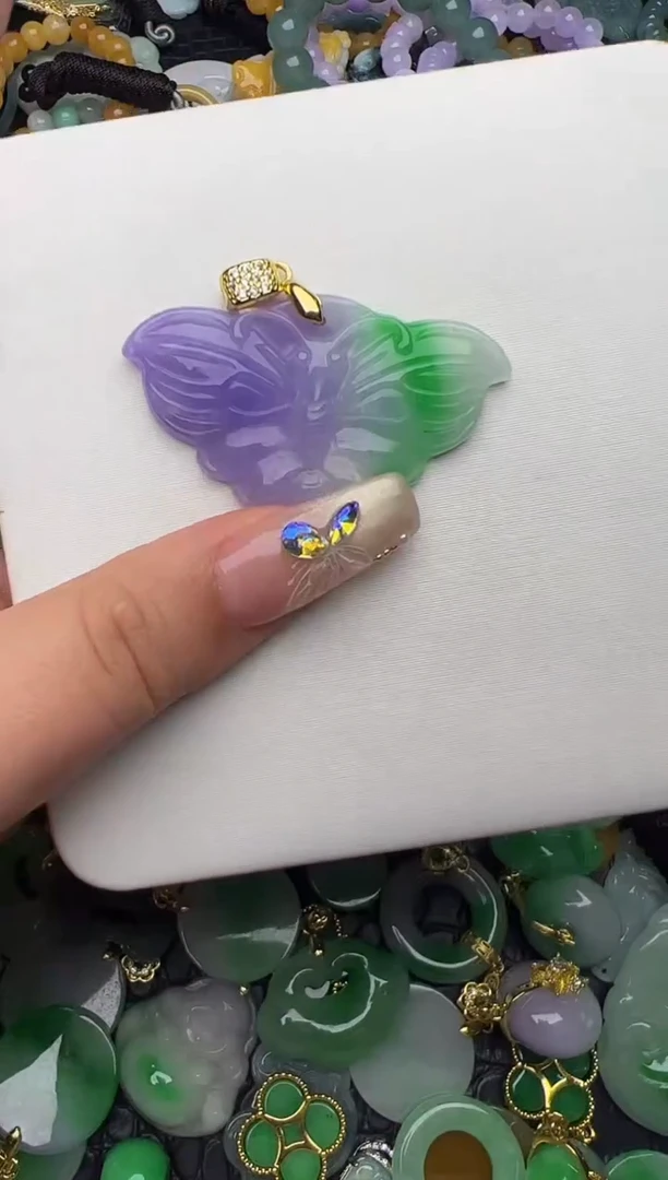 翡翠未镶嵌颈饰天然缅甸翡翠吊坠