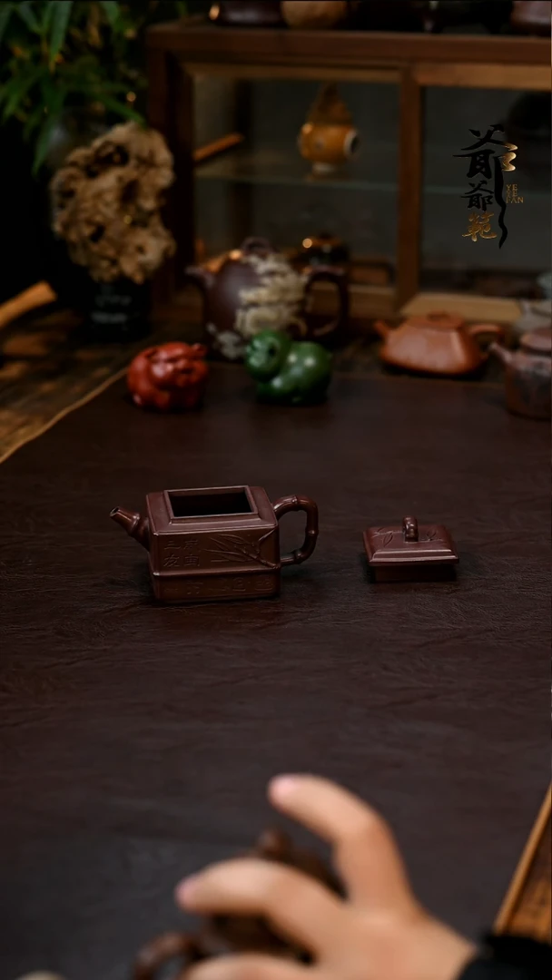 茶壶紫砂披****喵宜兴紫砂壶四方岁寒三友