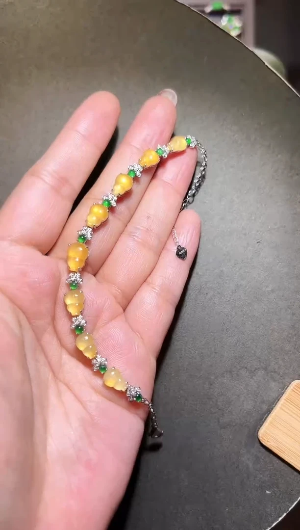 【闪购商品】翡翠手链18K金镶嵌翡翠黄翡葫芦手链