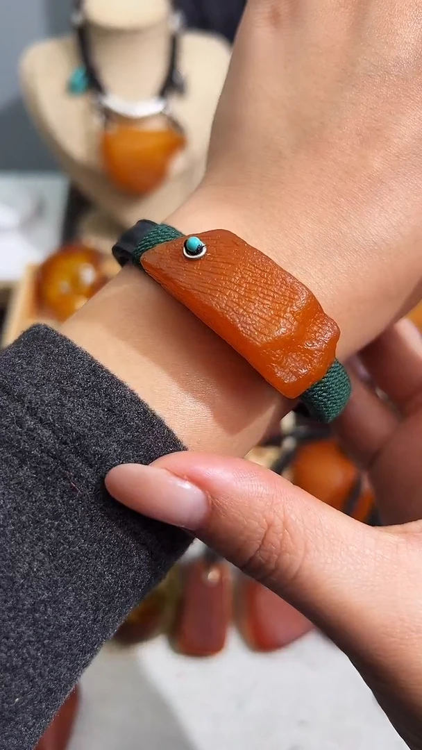 【闪购商品】蜜蜡裸石未镶嵌似玉