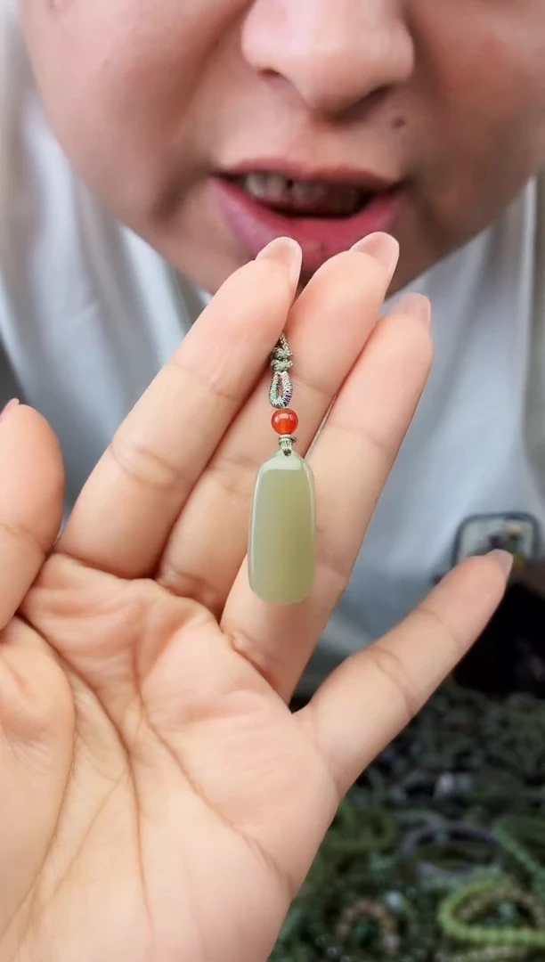 和田玉未镶嵌挂件拍一发一多样性发货